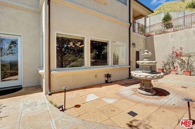 1248 E Tujunga Avenue, Burbank, CA 91501