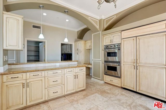 1248 E Tujunga Avenue, Burbank, CA 91501