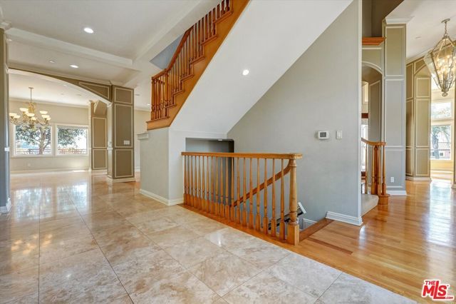 1248 E Tujunga Avenue, Burbank, CA 91501