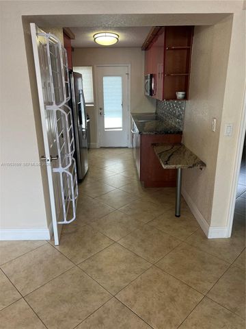 3923 NE 166th St N-106, North Miami Beach, FL 33160