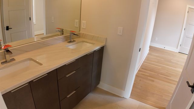 1042 Scovel St A, Nashville, TN 37208