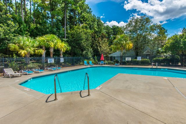 110 Greyson Circle, Goose Creek, SC 29445