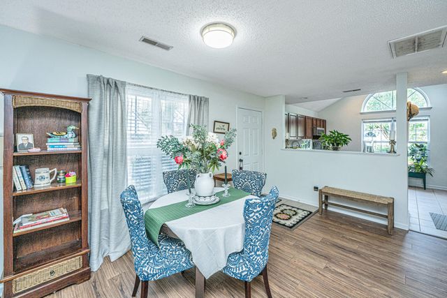 110 Greyson Circle, Goose Creek, SC 29445