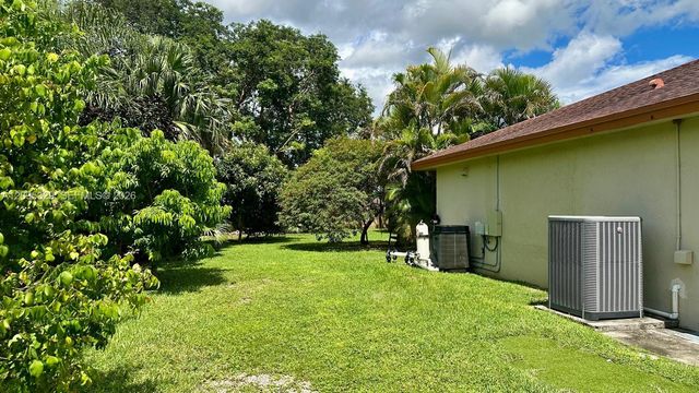 1771 NW 17th Street, Homestead, FL 33030