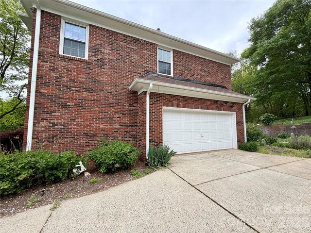 5954 Rathlin Court NW, Concord, NC 28027