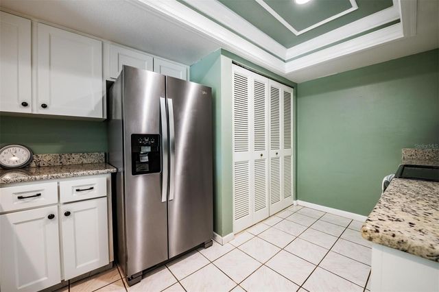 13612 S VILLAGE DRIVE 212, Tampa, FL 33618