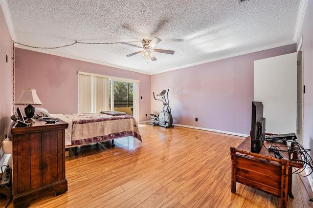 13612 S VILLAGE DRIVE 212, Tampa, FL 33618