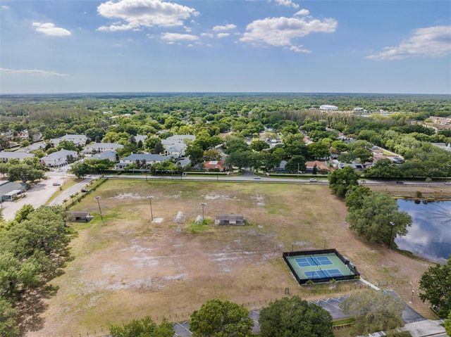 13612 S VILLAGE DRIVE 212, Tampa, FL 33618