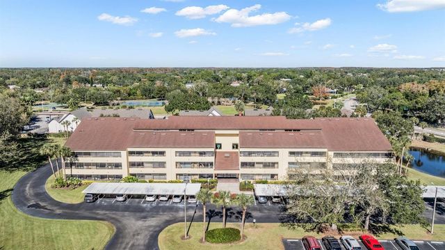 13612 S VILLAGE DRIVE 212, Tampa, FL 33618