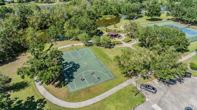 13612 S VILLAGE DRIVE 212, Tampa, FL 33618