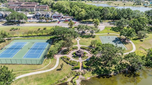 13612 S VILLAGE DRIVE 212, Tampa, FL 33618