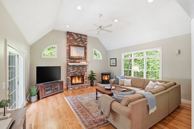 18 Downing Dr, Norton, MA 02766