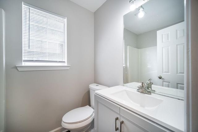 1059 Bridle Creek Drive, Flowery Branch, GA 30542