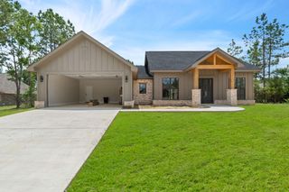 8 Brunswick Point, Sumrall, MS 39482