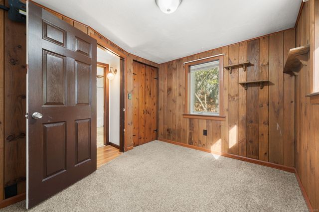 421 Kitemaug Road, Montville, CT 06382