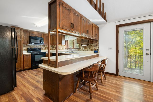 421 Kitemaug Road, Montville, CT 06382