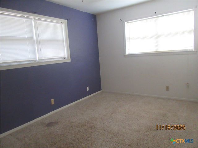 606 E 12th Avenue, Belton, TX 76513