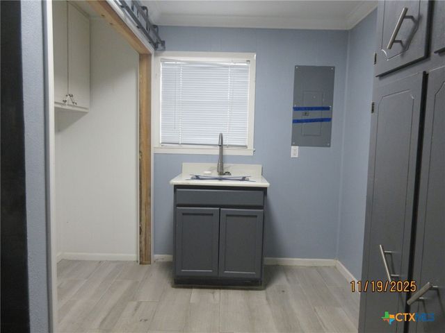 606 E 12th Avenue, Belton, TX 76513