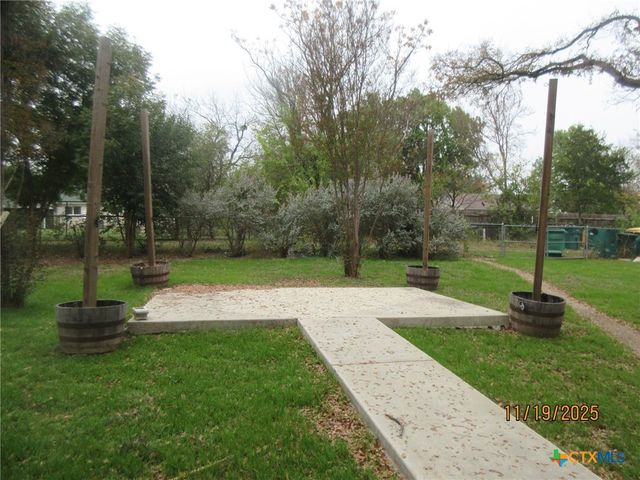 606 E 12th Avenue, Belton, TX 76513