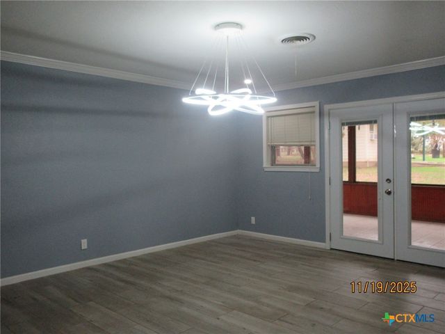 606 E 12th Avenue, Belton, TX 76513