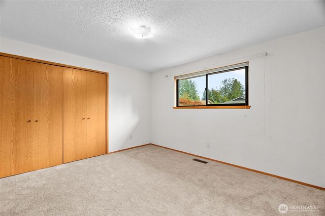 2515 25th Loop SE, Lacey, WA 98503