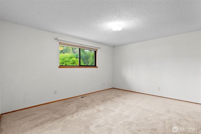 2515 25th Loop SE, Lacey, WA 98503