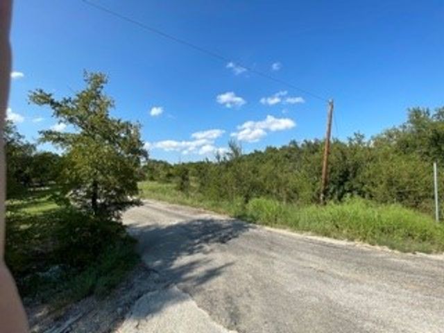 7151 Lovers Lane, Brownwood, TX 76801