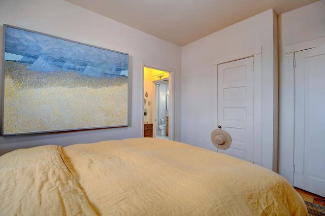 1208 Granite Avenue NW, Albuquerque, NM 87102