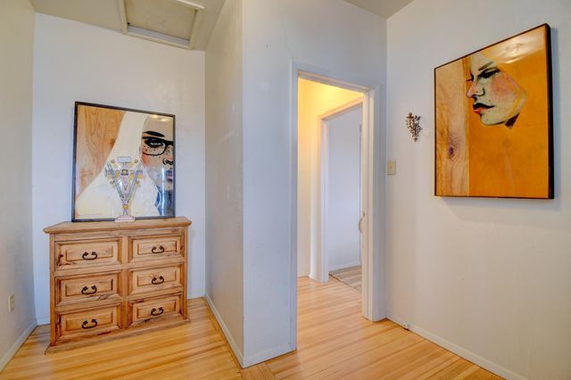 1208 Granite Avenue NW, Albuquerque, NM 87102