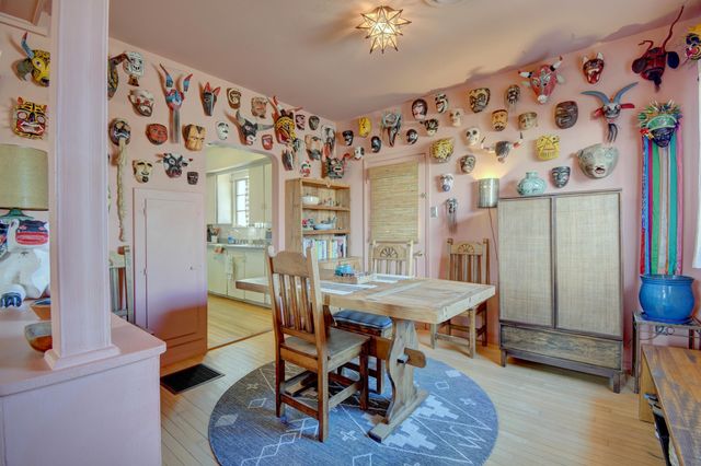 1208 Granite Avenue NW, Albuquerque, NM 87102