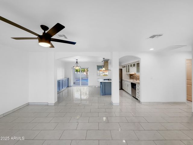 8414 E ORANGE BLOSSOM Lane, Scottsdale, AZ 85250