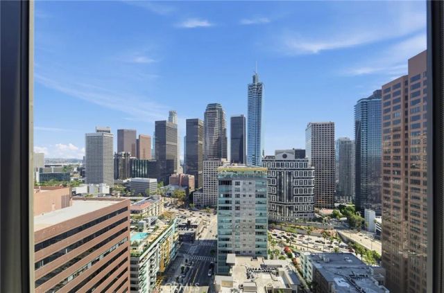 1100 Wilshire Boulevard 2207, Los Angeles, CA 90017