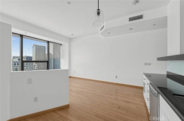 1100 Wilshire Boulevard 2207, Los Angeles, CA 90017