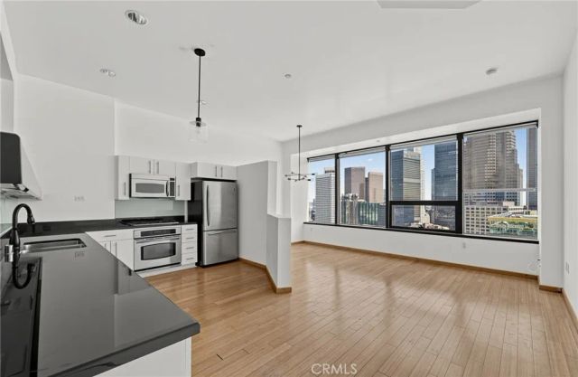 1100 Wilshire Boulevard 2207, Los Angeles, CA 90017