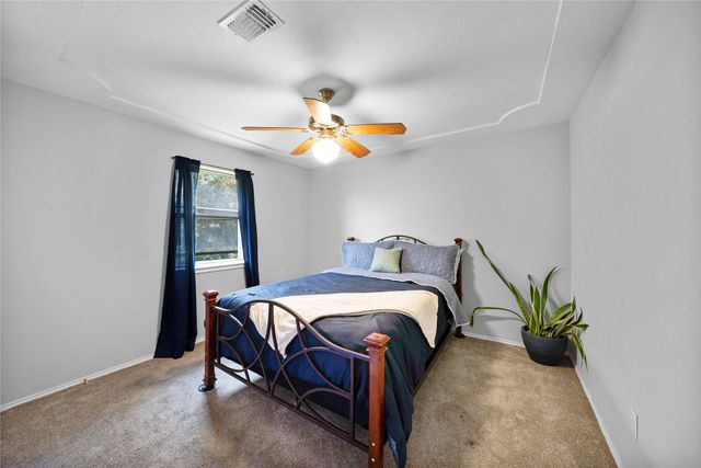 620 Linda Drive, Burleson, TX 76028