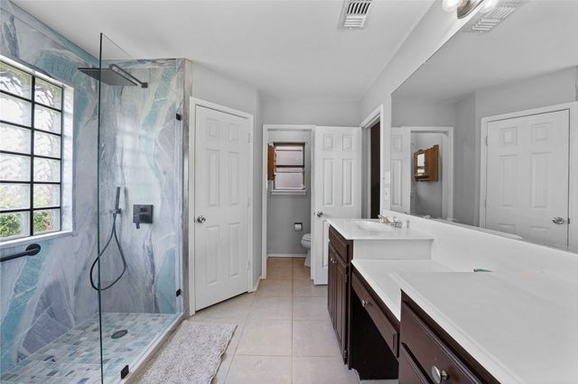 620 Linda Drive, Burleson, TX 76028