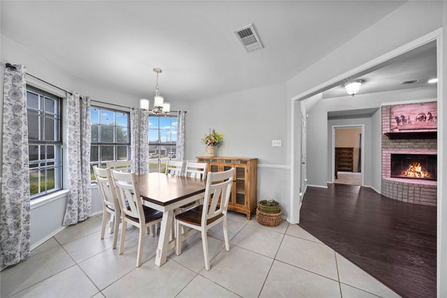 620 Linda Drive, Burleson, TX 76028