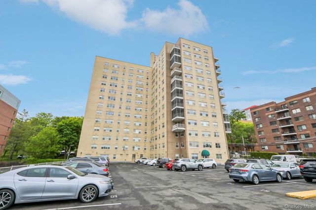 30 Lake Street 3J, White Plains, NY 10603
