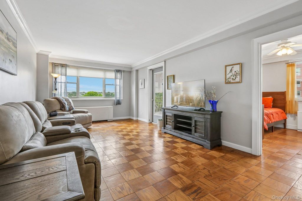 30 Lake Street 3J, White Plains, NY 10603
