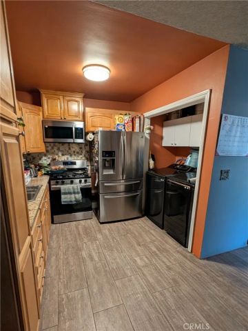 417 W Pear, Compton, CA 90222