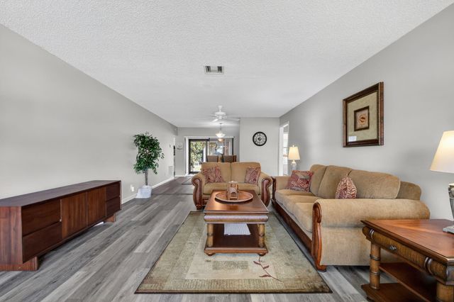 9890 Orchid Tree Trail B, Boynton Beach, FL 33436