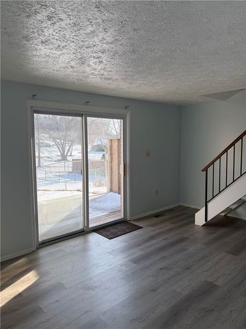 3101 Camberly Dr, Hampton, PA 15044