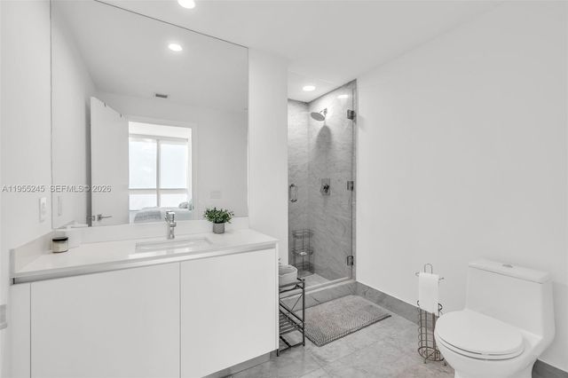 650 NE 32nd St BH4, Miami, FL 33137