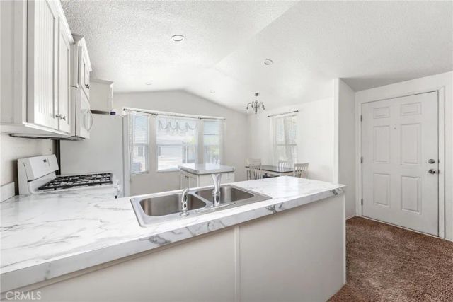 4400 W Florida 85, Hemet, CA 92545
