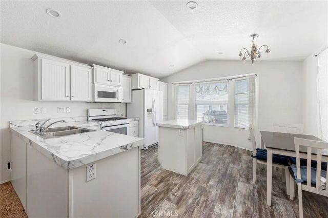 4400 W Florida 85, Hemet, CA 92545