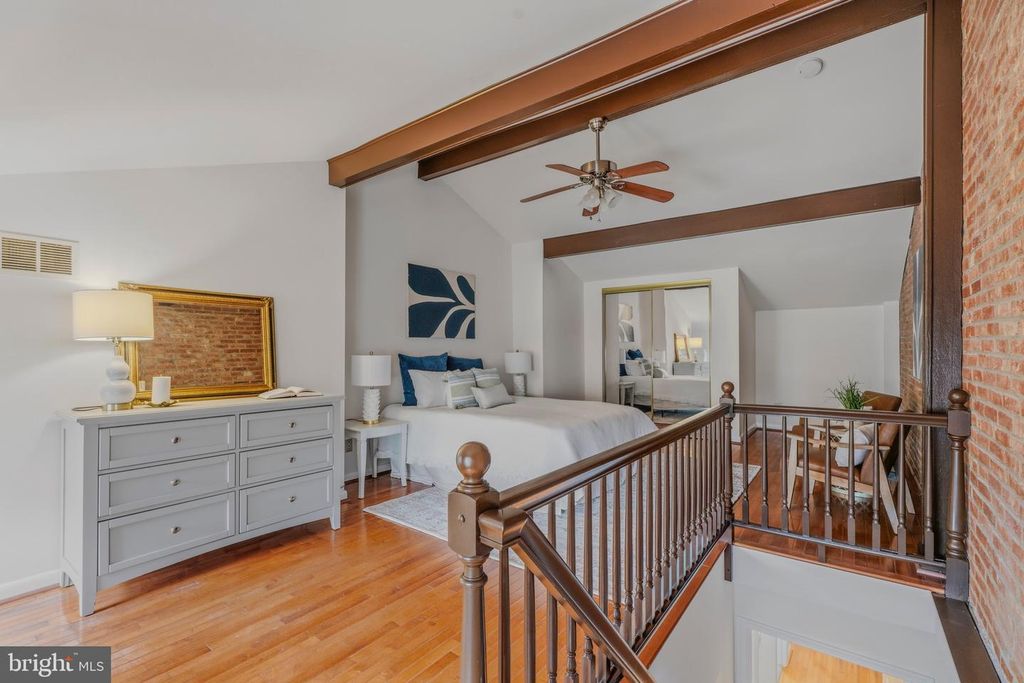 Image 23 of property listing at 1824 E LOMBARD ST, Baltimore, MD 21231