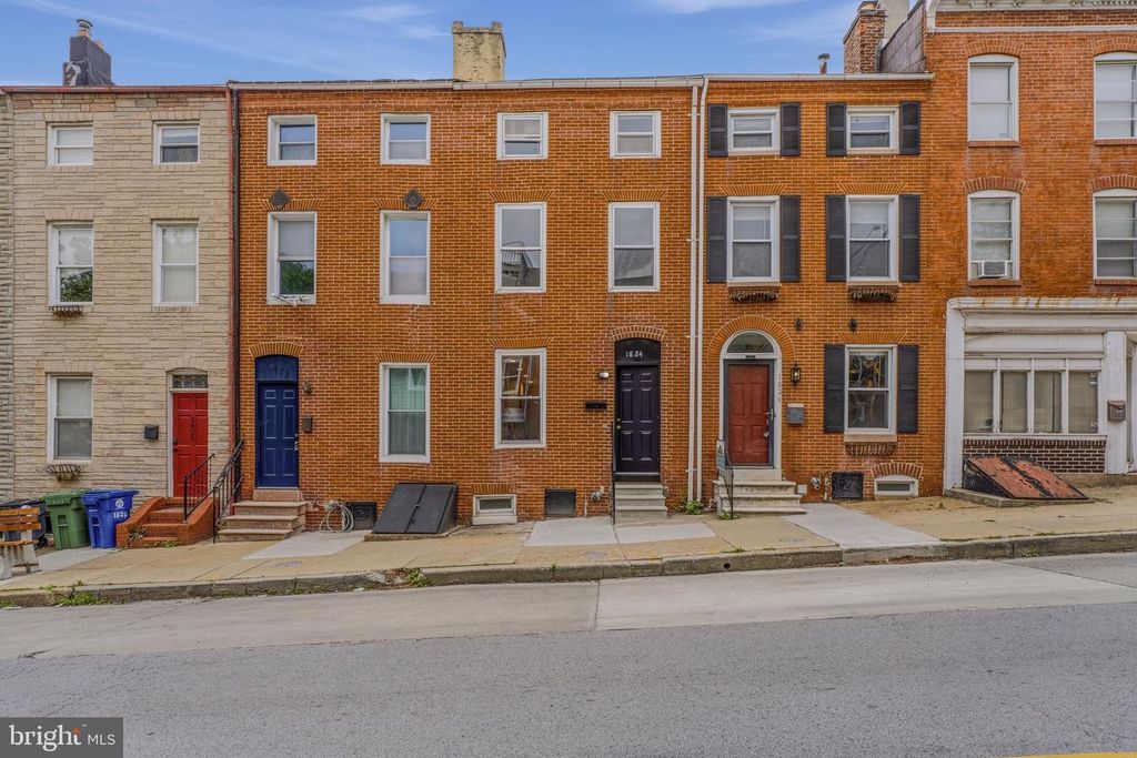 Image 27 of property listing at 1824 E LOMBARD ST, Baltimore, MD 21231