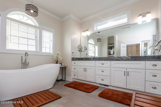 146 Laguna Bay Drive, Jacksonville, NC 28540