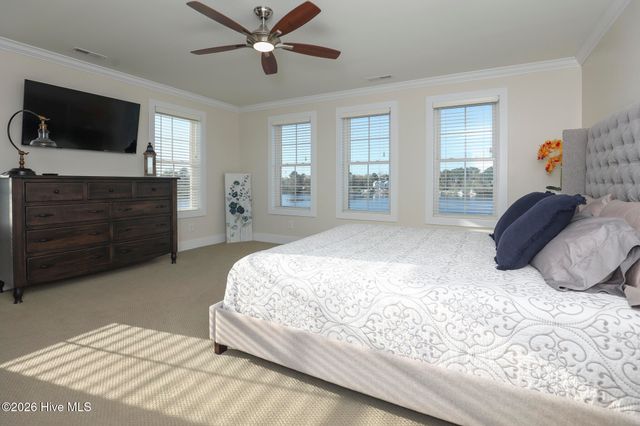 146 Laguna Bay Drive, Jacksonville, NC 28540