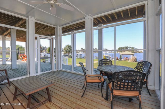 146 Laguna Bay Drive, Jacksonville, NC 28540